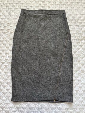 Banana Republic Heather Gray Pencil Skirt Front Asymmetrical Zip Detail Size 6